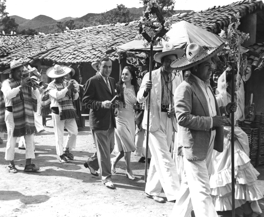 Charles Boyer 1934  WM.jpg